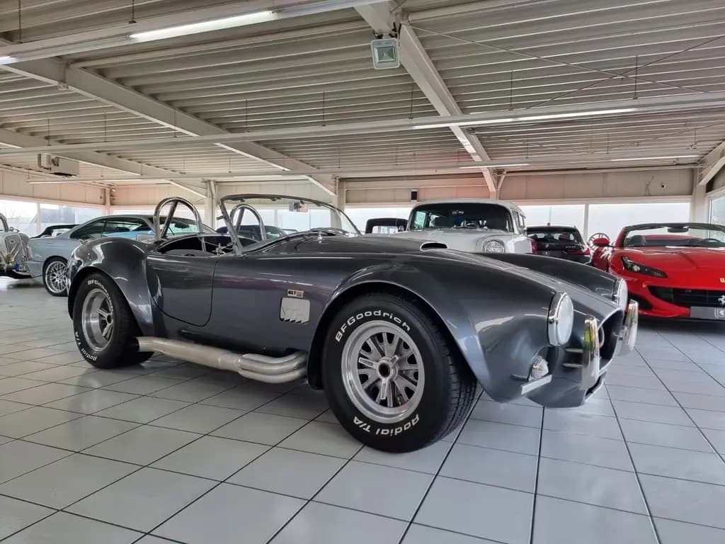 Main__Slider__Photo:Cobra Other Superformance 10th Anniversary/One of 50/427! 06/1965-0