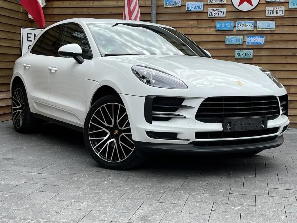 Main__Slider__Photo:Porsche Macan Pano Navi SHZ LED Kamera 06/2020-0