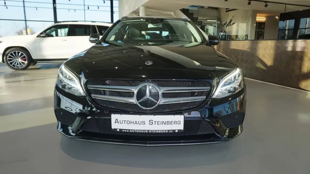 Main__Slider__Photo:Mercedes-Benz C 180 C 180 C T-Modell C 180 T AUTOMATIK+NAVI 01/2020-0