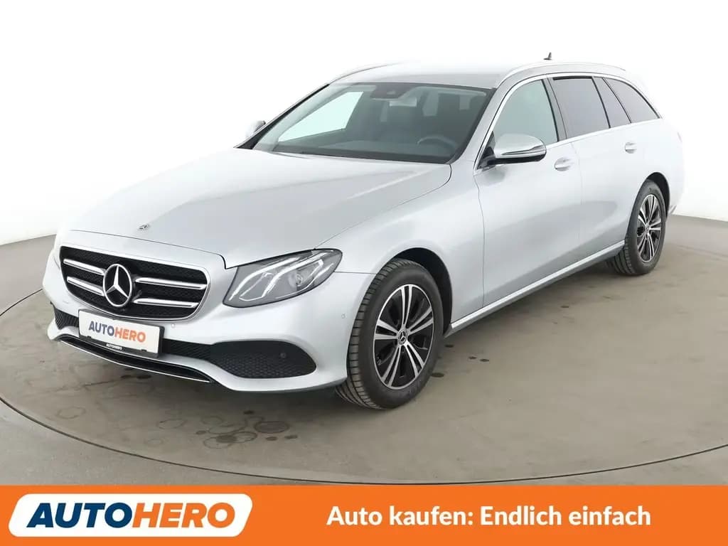 Main__Slider__Photo:Mercedes-Benz E 220 E-Klasse E 220 d Avantgarde Aut.*NAVI*TEMPO*CAM* 11/2020-0
