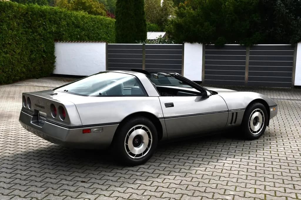 Main__Slider__Photo:Corvette C4 Targa 1.Serie 45.600km H-Kennzeichen 07/1984-0