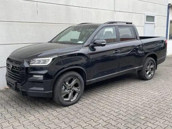 Main__Slider__Photo:Ssangyong Musso Grand 2.2 E-XDI AT 4WD SoMo KHAN MY25 3.5t null-1