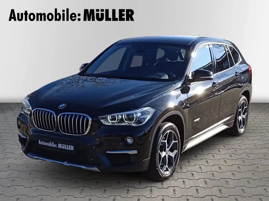 Main__Slider__Photo:BMW X1 xDrive 20i X-Line*Aut.*AHK*Parkassi.*LED*Sitz 03/2017-0