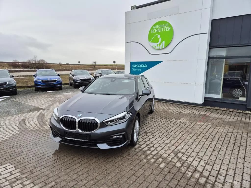 Main__Slider__Photo:BMW 1 Series 116 1 Limousine 116 i Advantage Automatik Einpar 05/2021-0