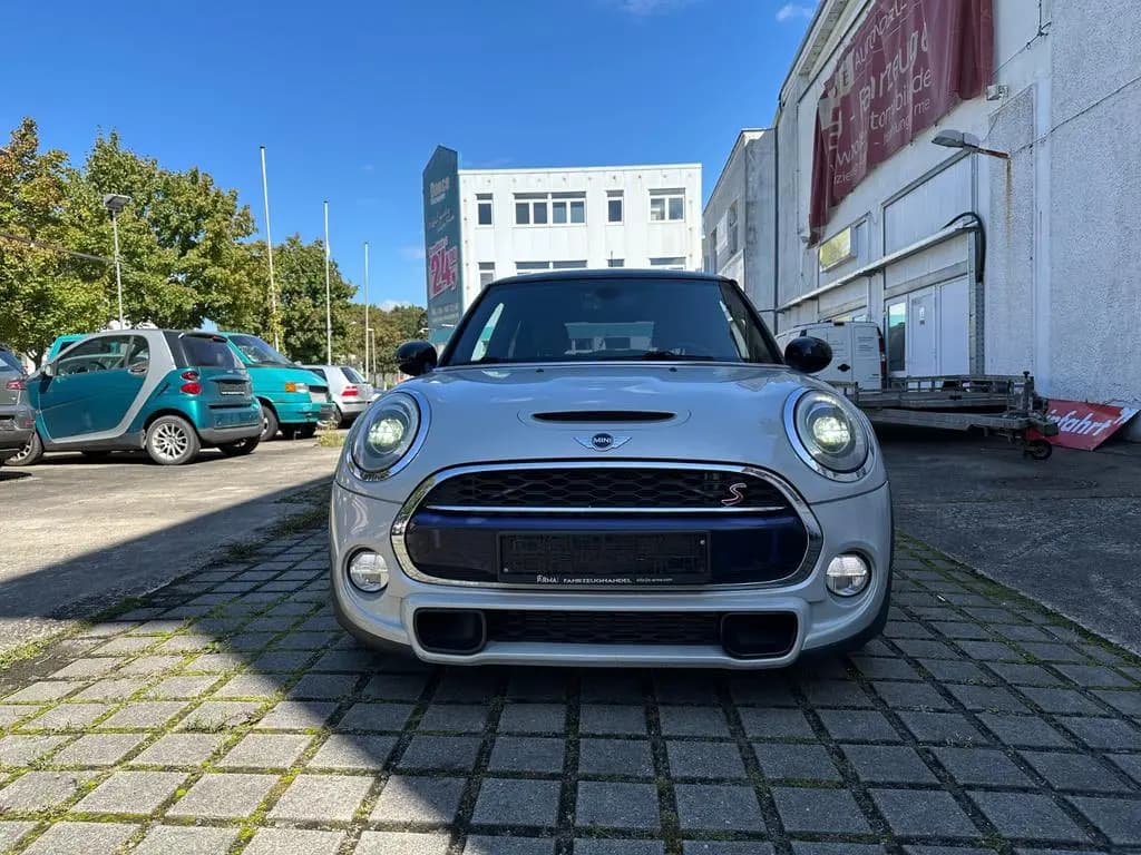 Main__Slider__Photo:MINI Cooper S Cooper S 05/2016-0