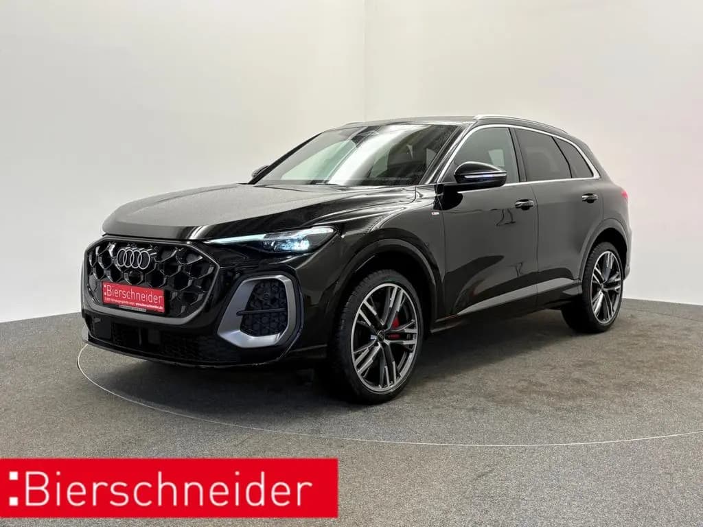 Main__Slider__Photo:Audi Q5 SUV S line TDI quattro tronic STANDHZG PANO H null-0