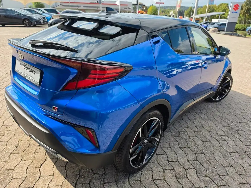 Main__Slider__Photo:Toyota C-HR Hybrid GR Sport **AHK** 03/2022-1