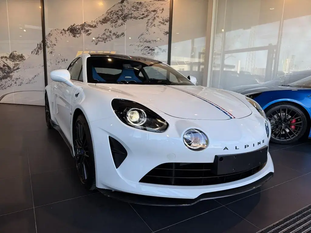 Main__Slider__Photo:Alpine A110 GTS Aero-Paket+Carbondach+Akrapovic Abgasan null-1