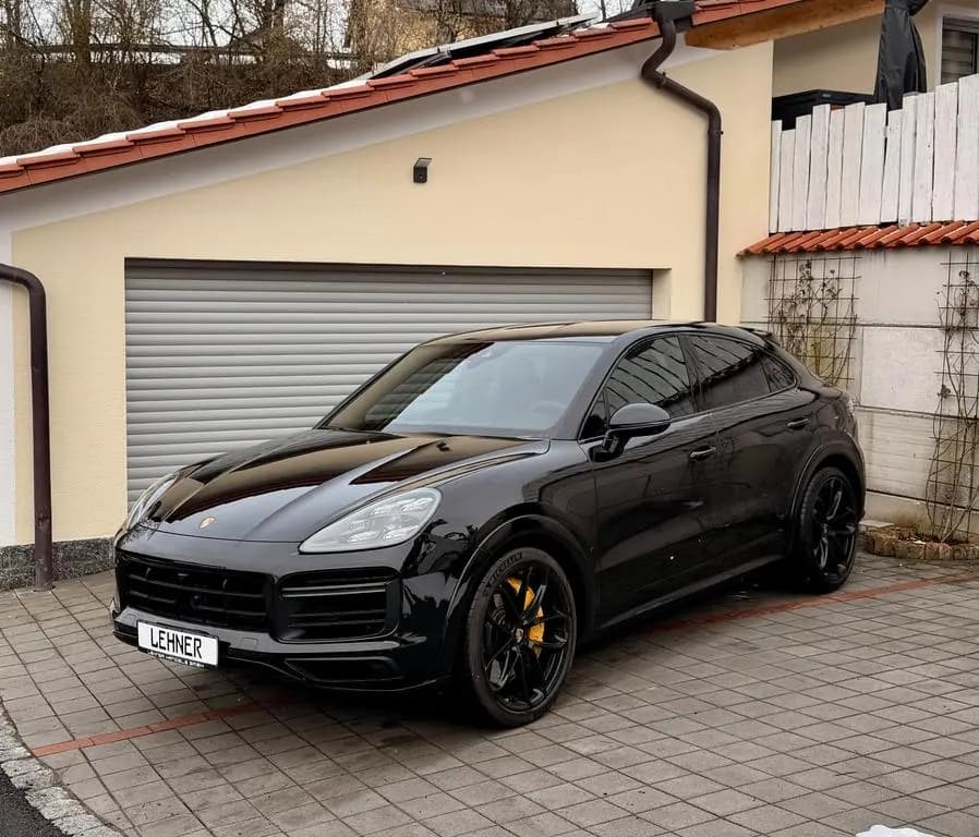 Main__Slider__Photo:Porsche Cayenne 01/2020-0