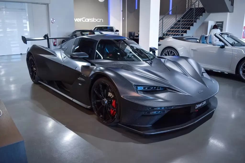 Main__Slider__Photo:KTM X-BOW GT-XR - FULL CARBON EXPOSED - 1OF100 - PPF 12/2023-0