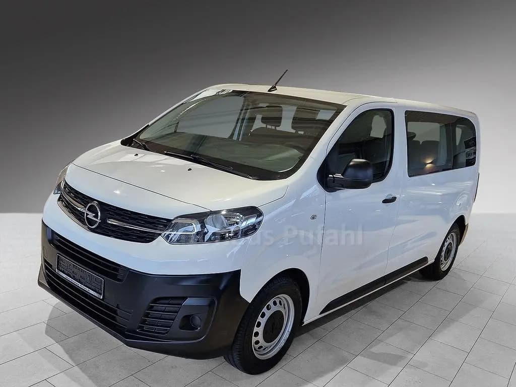 Main__Slider__Photo:Opel Zafira Vivaro Bus 9 Sitze AHK vom Opel Partner 01/2021-0