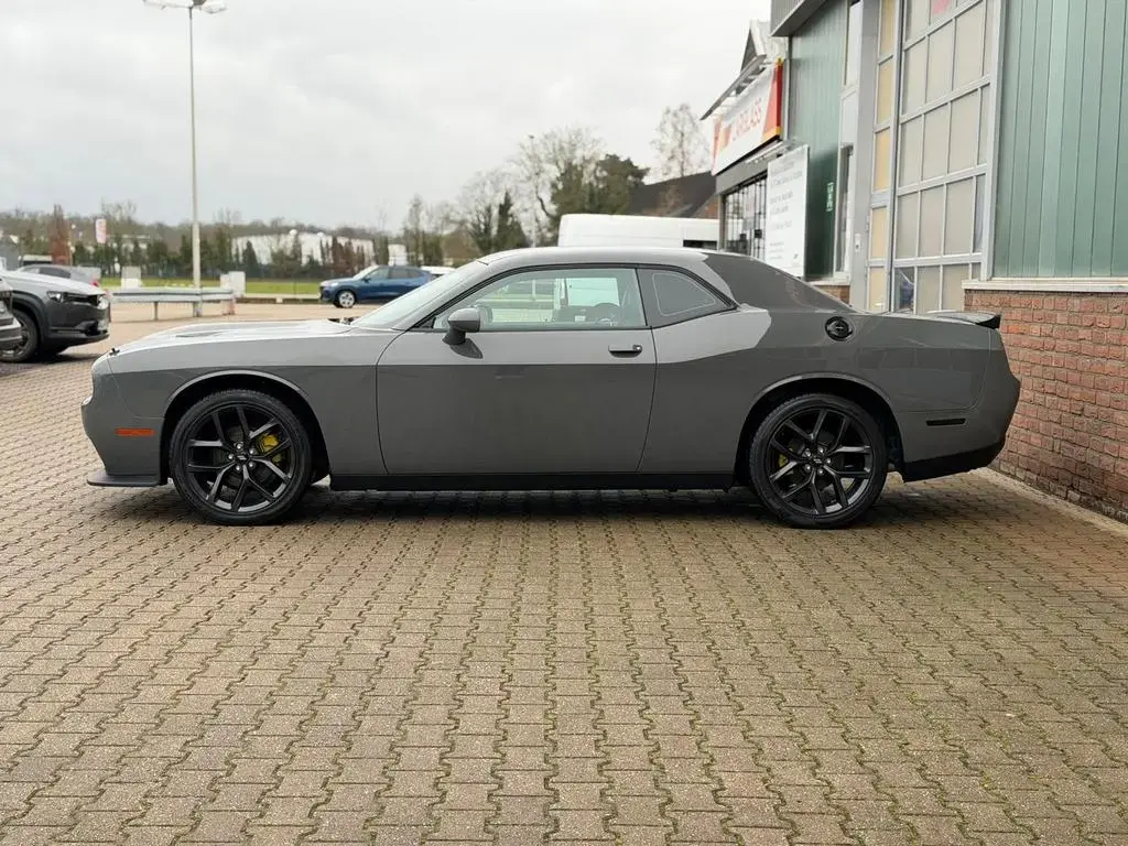 Main__Slider__Photo:Dodge Challenger 3.6L SXT 12/2019-1