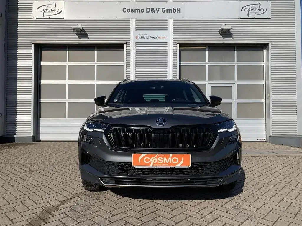 Main__Slider__Photo:Skoda Karoq 1.5TSI DSG SportLine Navi+Lenk-Sitzhz+ACC 01/2025-1