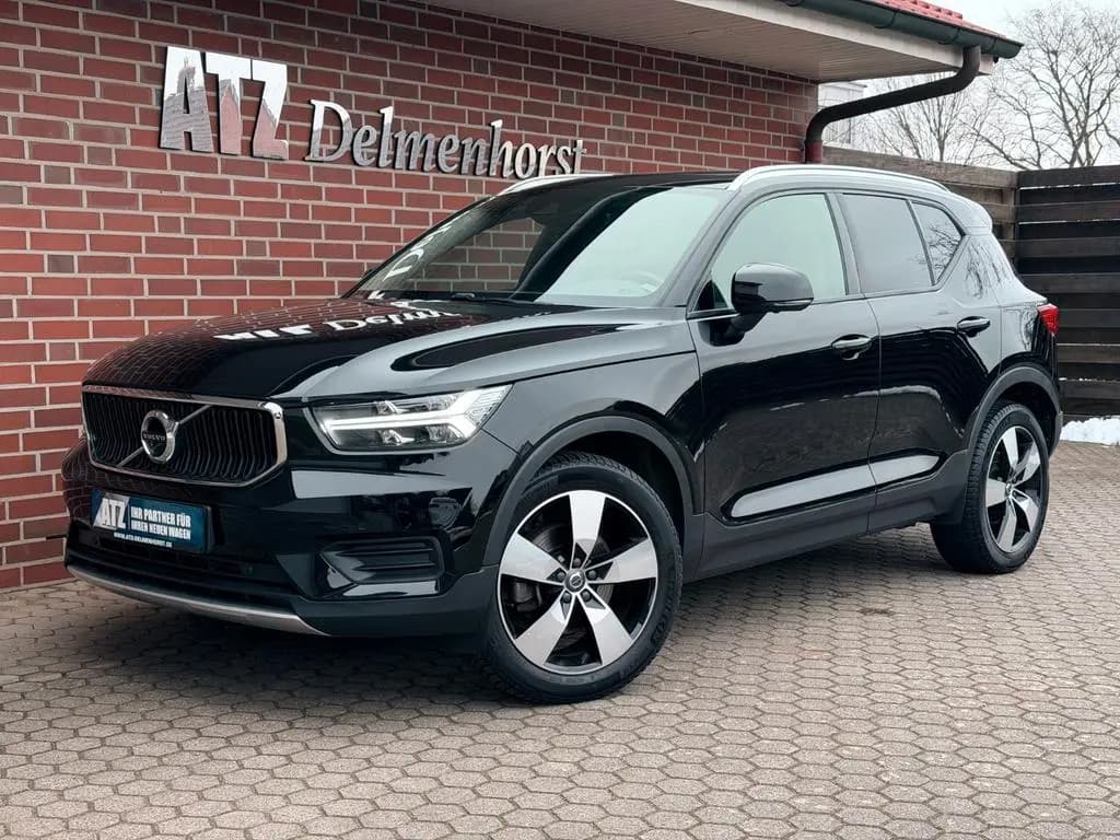 Main__Slider__Photo:Volvo XC40 Momentum AHK*PANO*LED 12/2018-0
