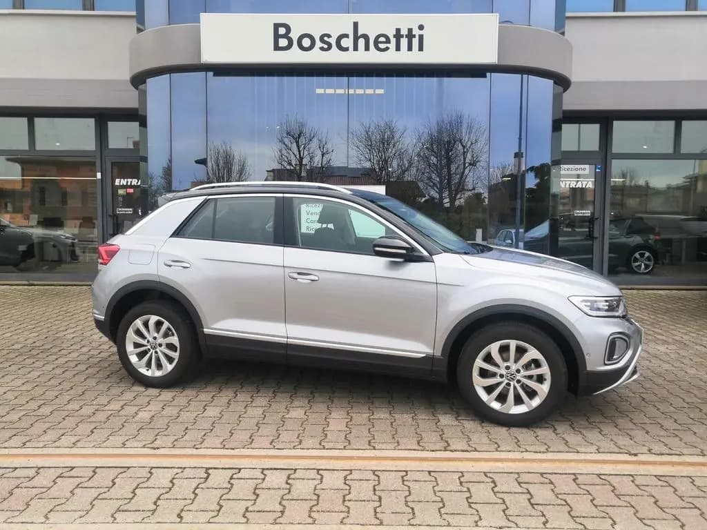 Main__Slider__Photo:Other Other Volkswagen T-Roc 1.0 TSI Style 03/2025-0