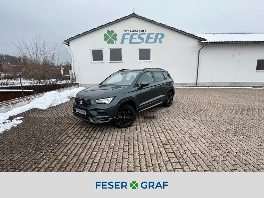Main__Slider__Photo:Seat Ateca FR 2.0 TSI DSG 4Drive ACC AHK PANO 09/2022-0