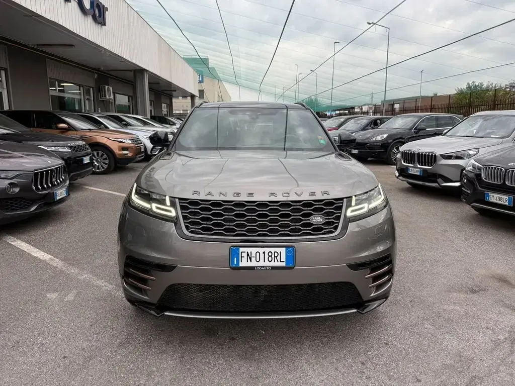 Main__Slider__Photo:Land Rover Range Rover Velar 2.0 i4 R-Dynamic 24 10/2019-1