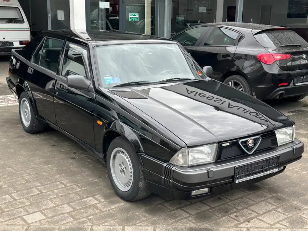 Main__Slider__Photo:Alfa Romeo 75 75 Turbo America 07/1987-0
