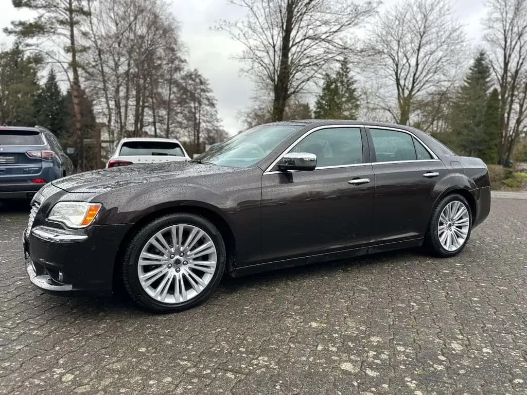 Main__Slider__Photo:Lancia Thema 3.0 V6 Platinum 20Zoll/Alpine/Shz/Lhz/uvm 05/2013-0