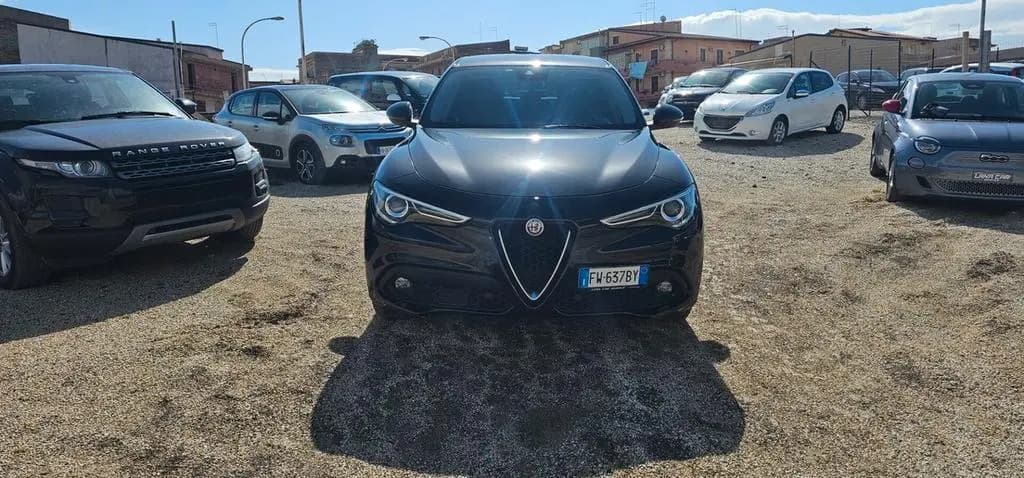 Main__Slider__Photo:Alfa Romeo Stelvio 2.2 Turbodiesel 160 CV AT8 RW 06/2019-0