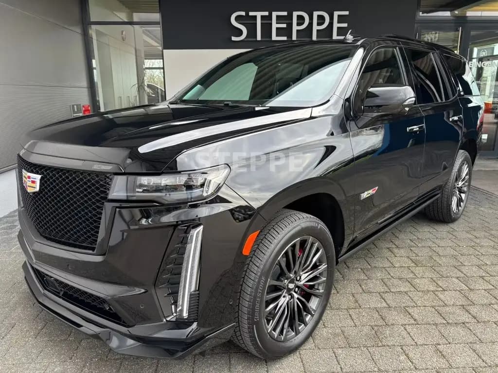 Main__Slider__Photo:Cadillac Escalade V-Series 6.2 V8 Supercharged AWD 01/2026-0