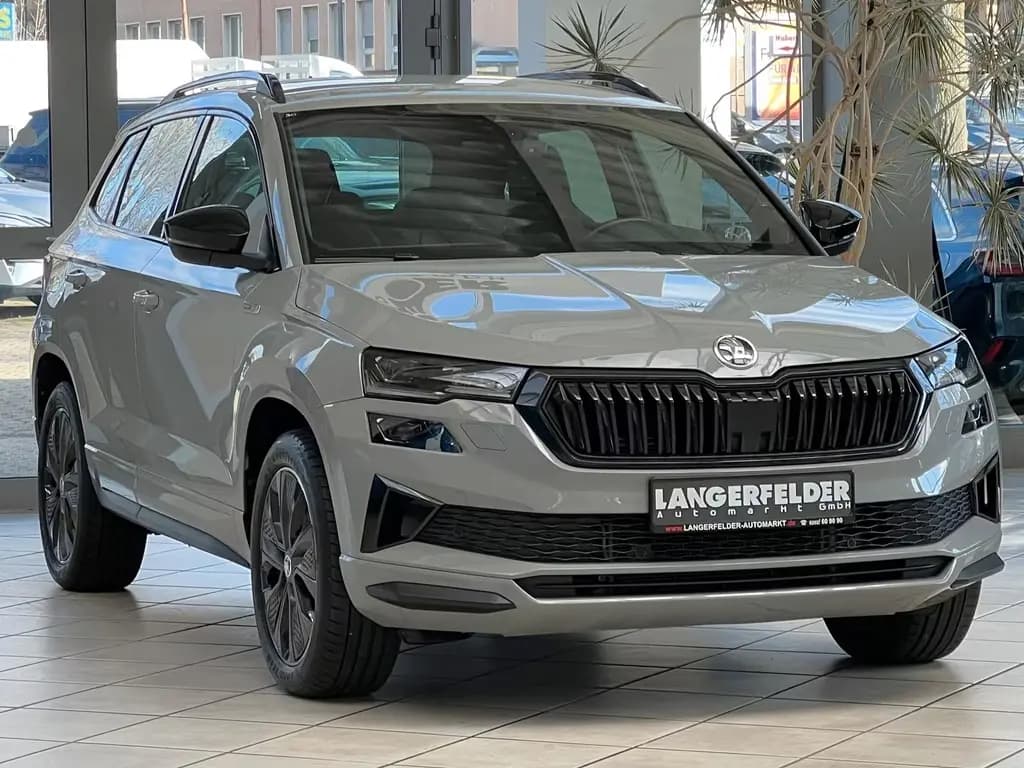 Main__Slider__Photo:Skoda Karoq 2.0 TSI Sportline 4x4|AHK|KAMERA|ACC 11/2023-0