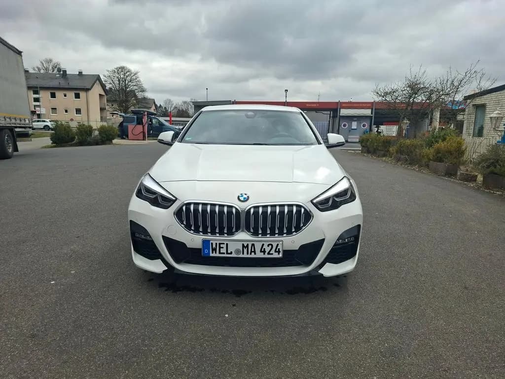 Main__Slider__Photo:BMW 2 Series 220d Gran Coupé X-Drive M-Paket Steptronic 09/2022-0