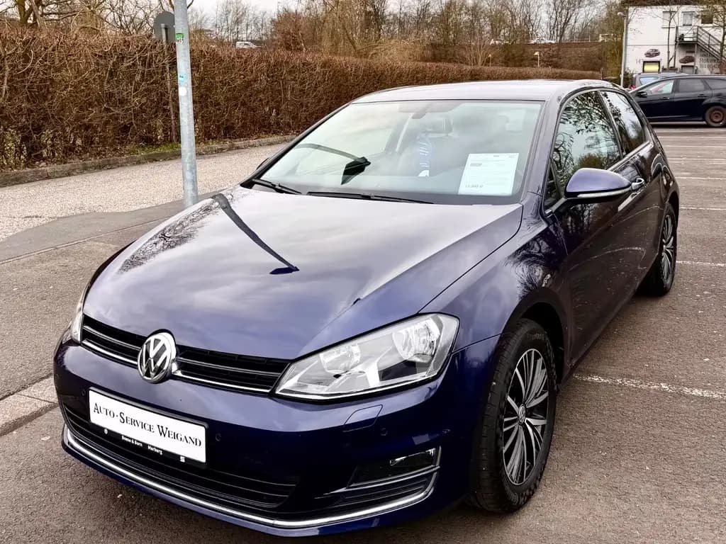 Main__Slider__Photo:Volkswagen Golf VII Lim. Allstar BMT Kurvenlicht Tempomat 04/2016-0