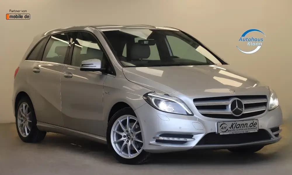 Main__Slider__Photo:Mercedes-Benz B 200 156PS 7G Memory Leder RCAM AHK ACC 06/2012-0