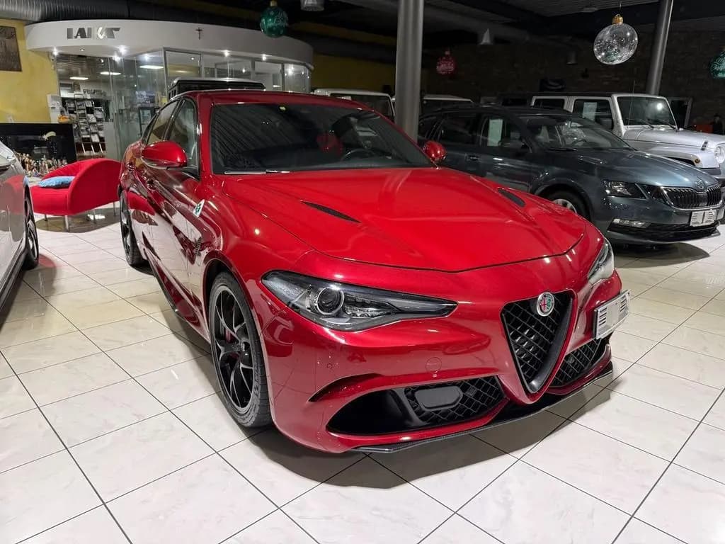 Main__Slider__Photo:Alfa Romeo Giulia Quadrifoglio 09/2019-0