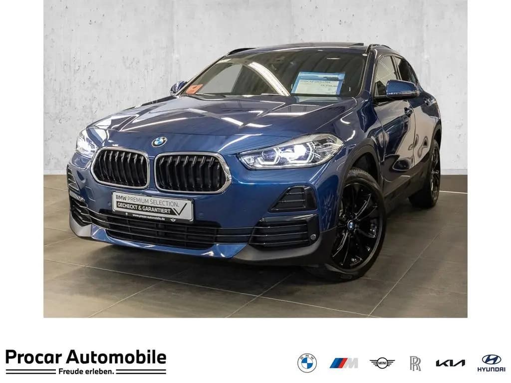 Main__Slider__Photo:BMW X2 xDrive18d A PANO AHK RFK NAVI LED PDC V+H LM 02/2023-0