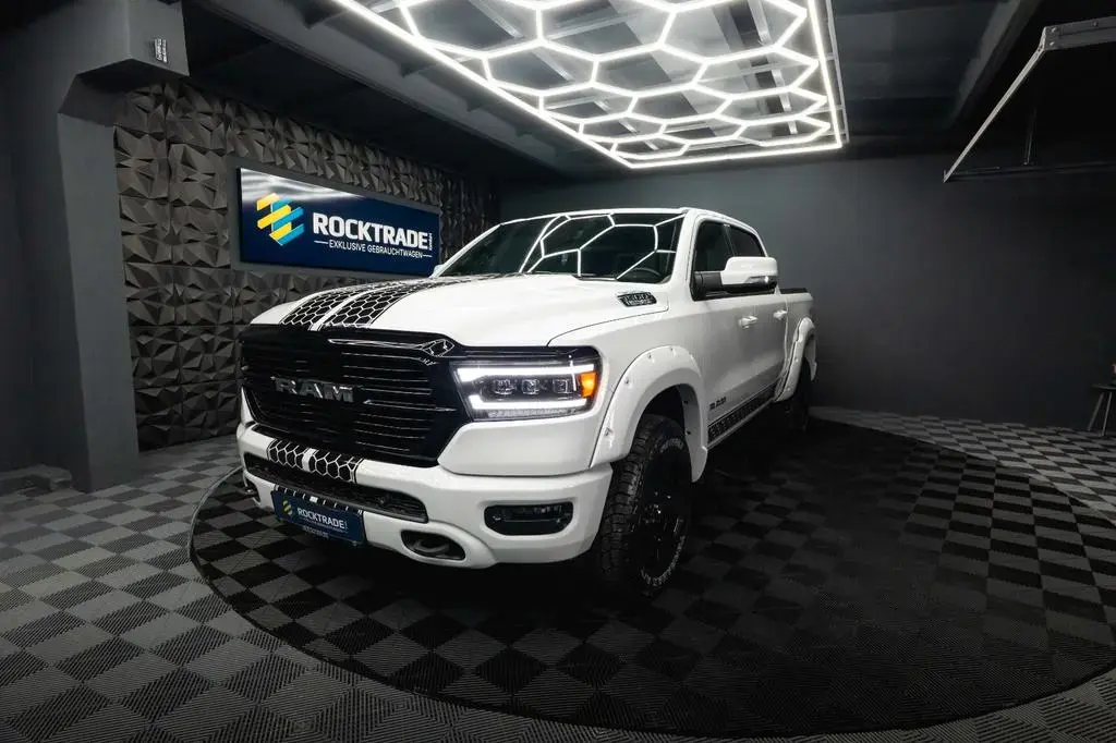 Main__Slider__Photo:Dodge RAM 5.7 V8 HEMI 4x4 OFFROAD Night AXLE LOCK 19% 08/2020-1