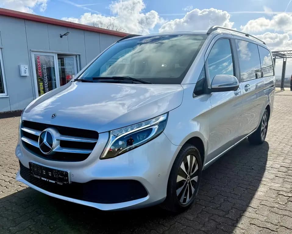 Main__Slider__Photo:Mercedes-Benz V 220 d EDITION lang/LED/ALU/2xS./S-Heft/Mwst. 02/2023-0