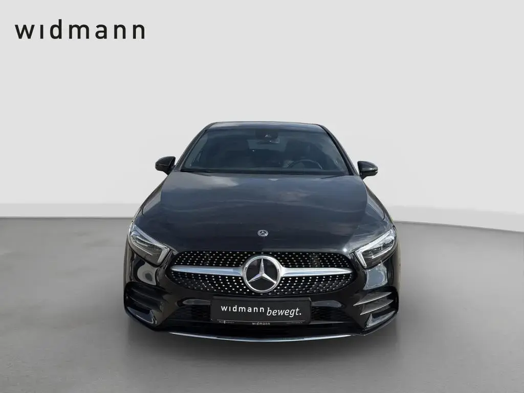 Main__Slider__Photo:Mercedes-Benz A-Class 200 *AMG-Line*AHK*Multibeam*Burmester*Keyless* 09/2018-1