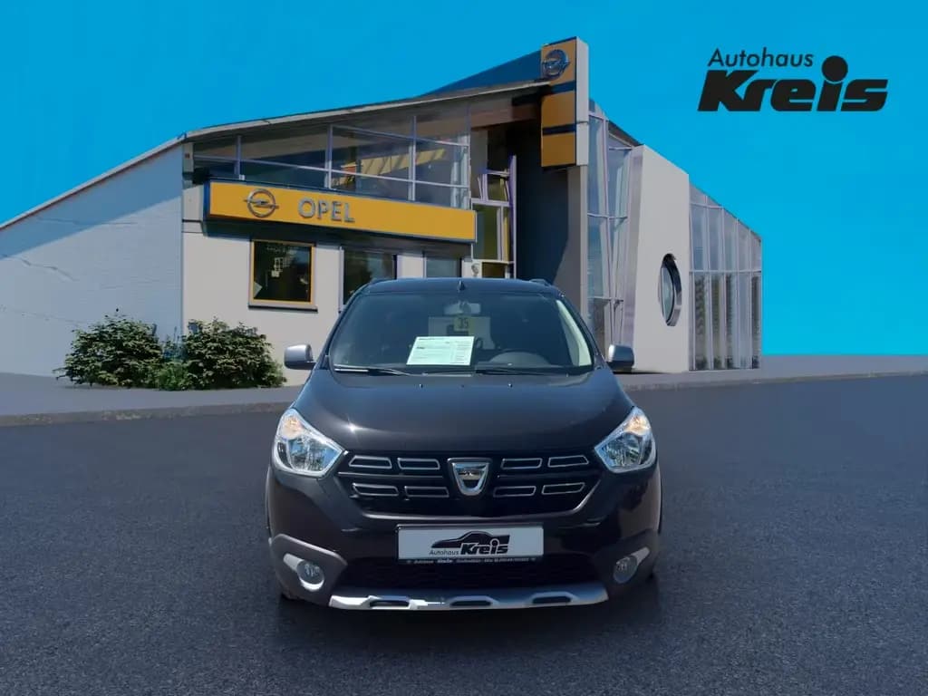 Main__Slider__Photo:Dacia Lodgy Stepway 02/2022-0