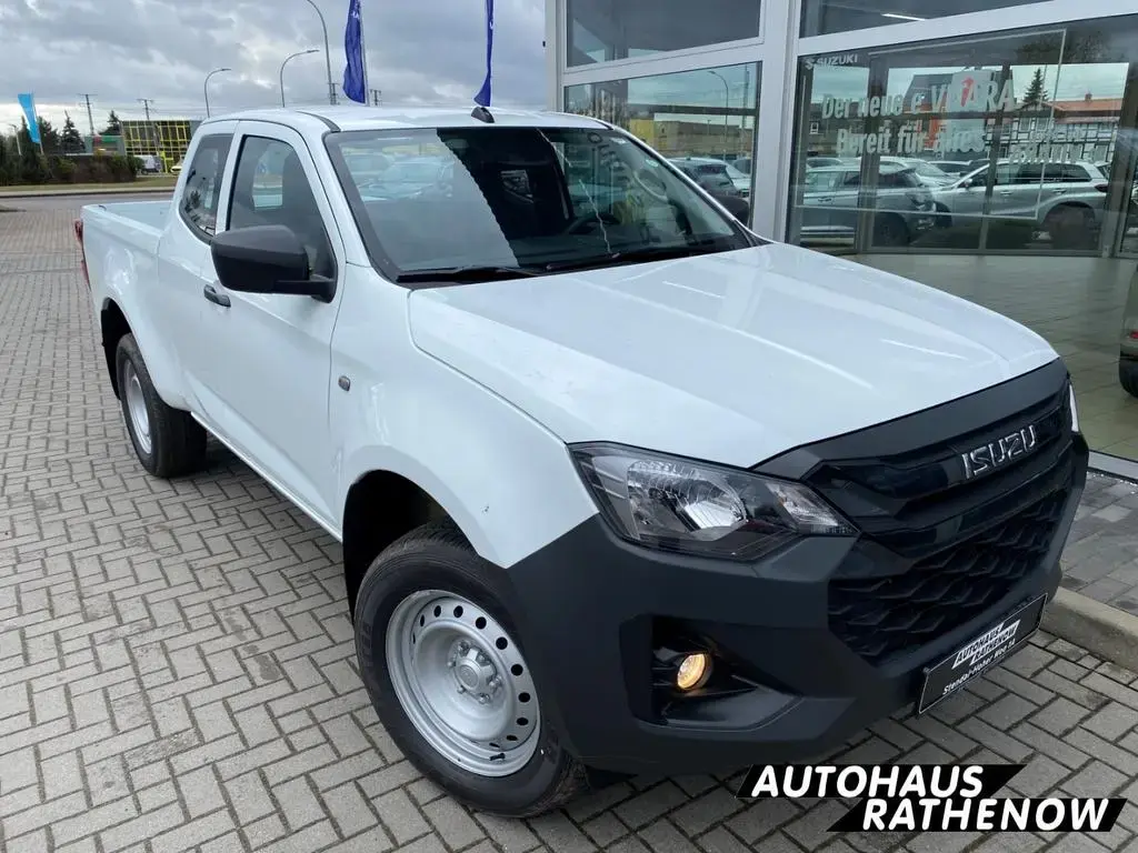 Main__Slider__Photo:Isuzu D-Max Space Cab 4WD L 1.9 TD Spurhalteass. Verke null-1