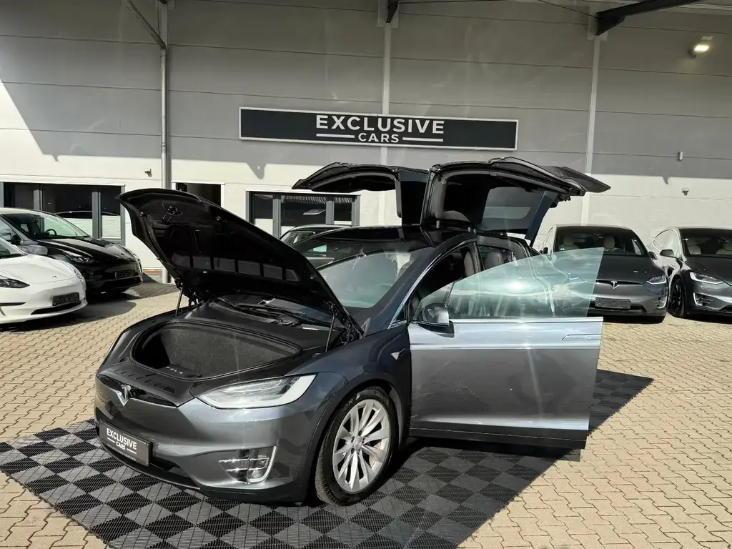Main__Slider__Photo:Tesla Model X RAVEN PERFORMANCE | 6 SEATER | AP3 11/2020-1