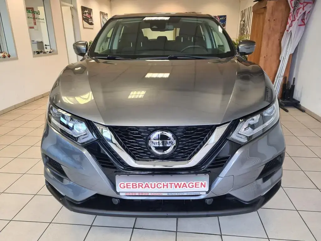 Main__Slider__Photo:Nissan Qashqai Acenta / KAMERA / SCHECKHEFT 06/2020-1