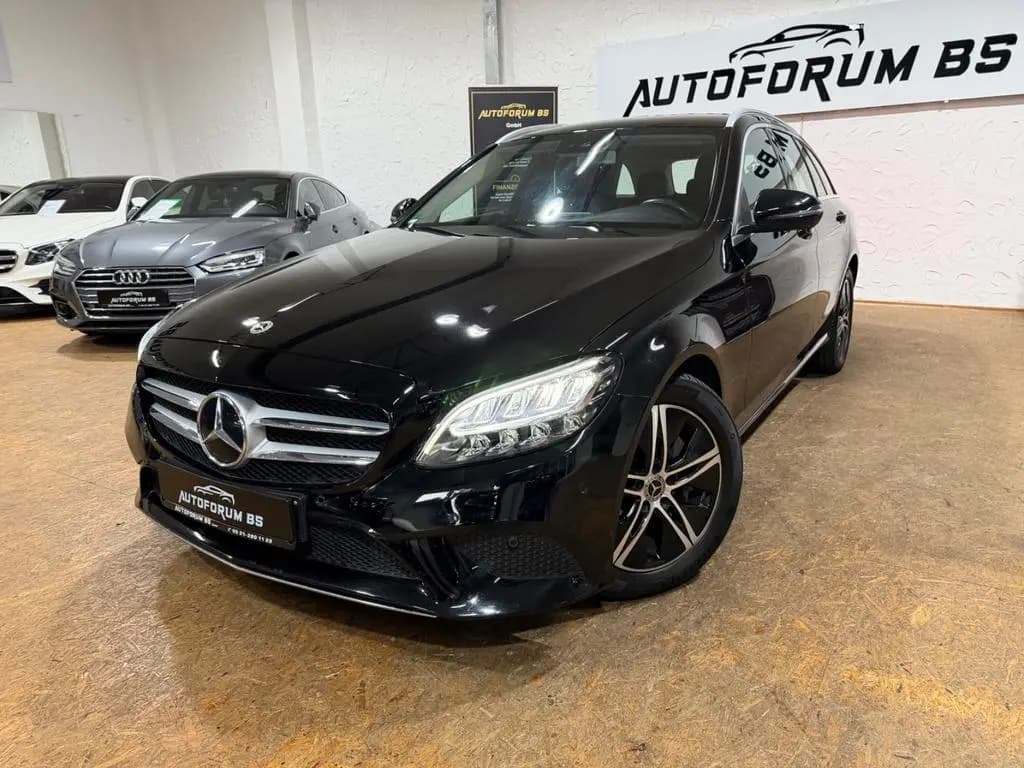 Main__Slider__Photo:Mercedes-Benz C-Class 300d T-Modell 2.0/CAM/GRA/el.HECK 12/2019-0