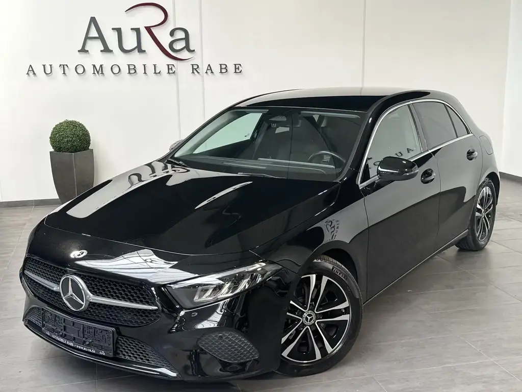 Main__Slider__Photo:Mercedes-Benz A 200 d Progressive Advanced NAV+LED+KAM+AHK 02/2023-1