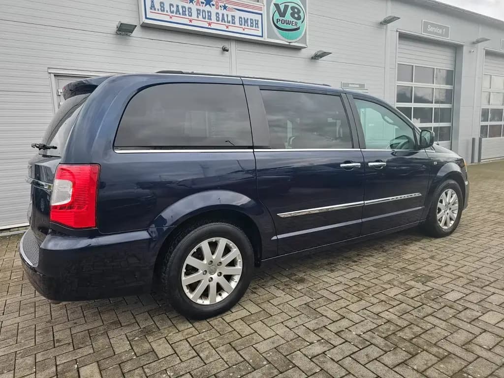 Main__Slider__Photo:Chrysler Grand Voyager Town & Country -LPG 05/2016-0