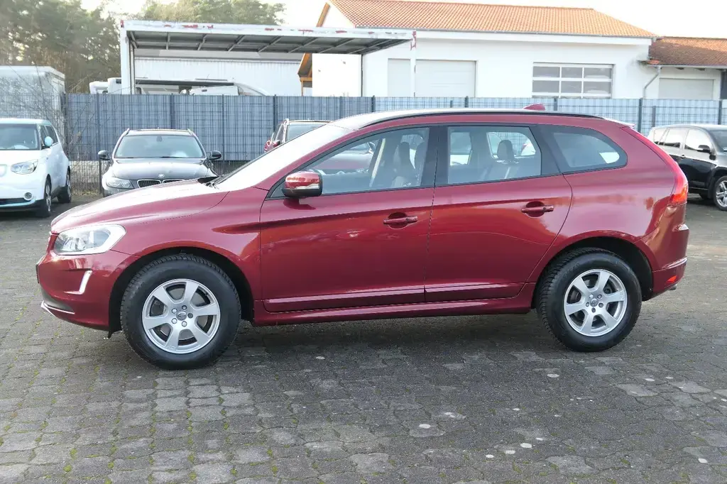 Main__Slider__Photo:Volvo XC60 D3 Kinetic/1-Hand/ACC/AHK/R-Cam/5 Zyl. 03/2015-1