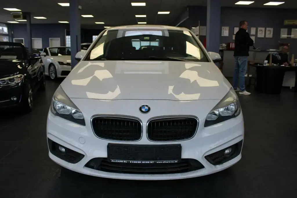 Main__Slider__Photo:BMW 218 Active Tourer Aut. Advantage 05/2016-1