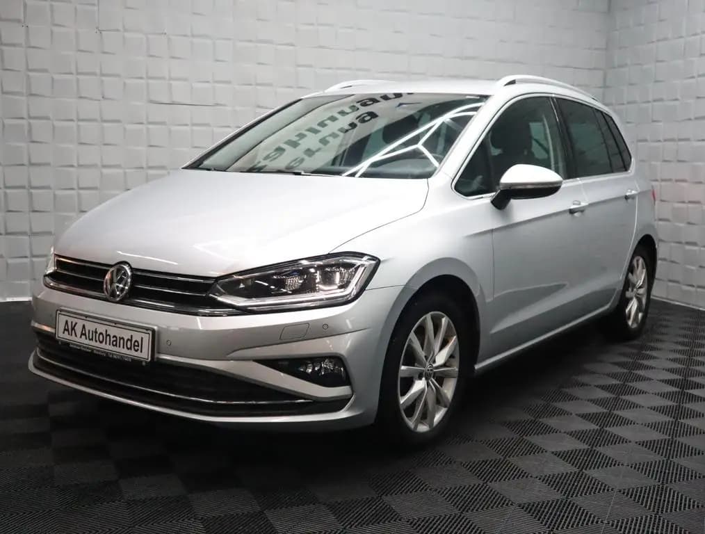 Main__Slider__Photo:Volkswagen Golf Sportsvan VII Highline LED Navi SHZ ACC 07/2019-0