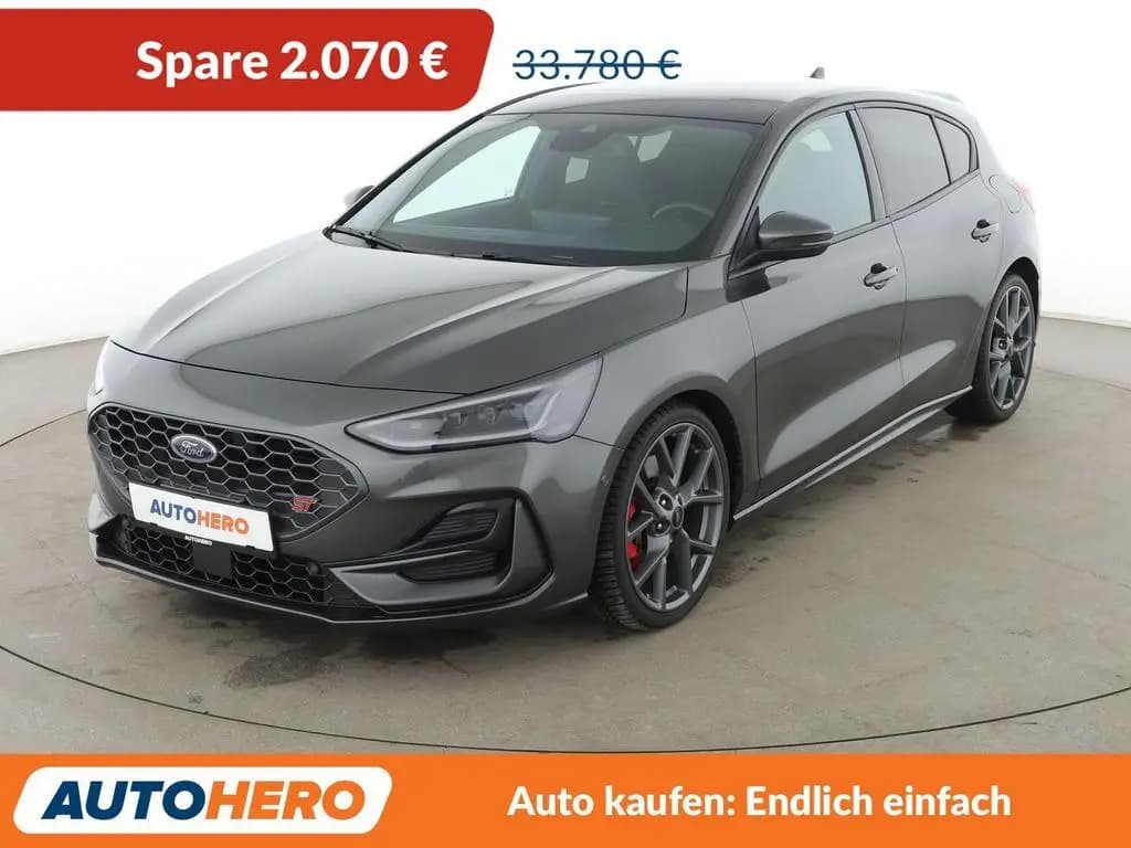 Main__Slider__Photo:Ford Focus 2.3 EcoBoost ST X Aut*NAVI*LED*ACC*CAM*PDC 08/2022-0