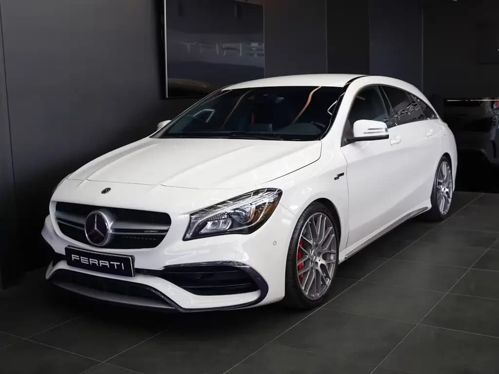 Main__Slider__Photo:Mercedes-Benz CLA-Class Shooting Brake CLA 45 AMG 4Matic 07/2017-0