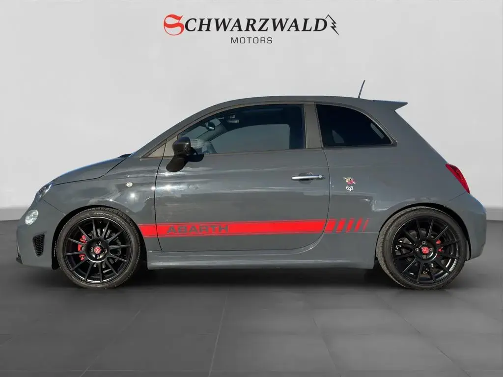 Main__Slider__Photo:Abarth 695 XSR Yamaha Akrapovic Panorama Beats Audio 10/2017-1