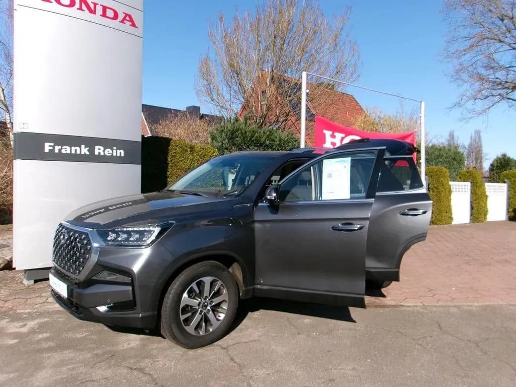 Main__Slider__Photo:Ssangyong Rexton 2.2 Diesel e-XDi 220 Quartz 4WD AT *AHK* 04/2023-0