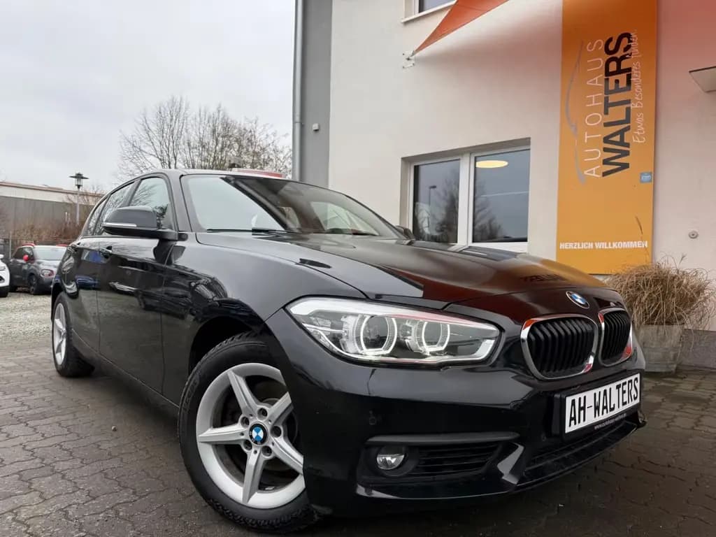 Main__Slider__Photo:BMW 120 d  Limousine 5-trg.Advantage=Leder-LED-Navi= 09/2018-0