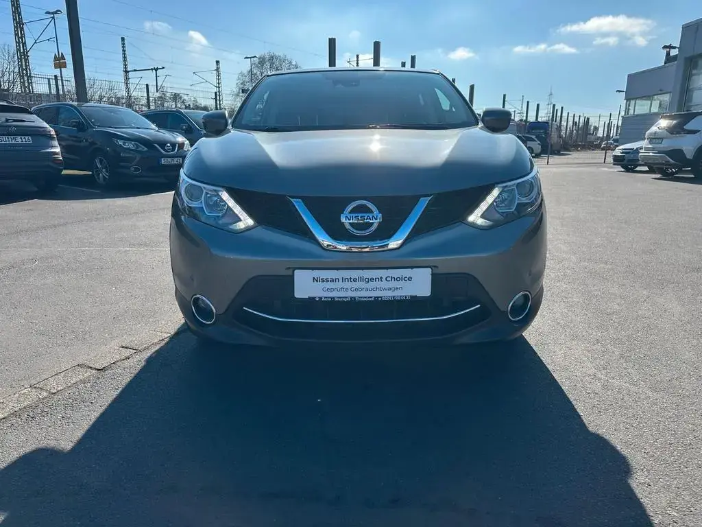 Main__Slider__Photo:Nissan Qashqai Acenta/Klima/Sitzheizung 04/2017-1